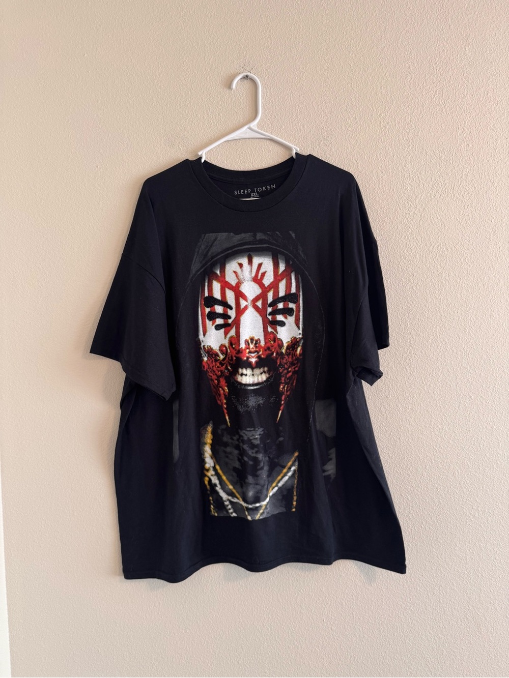 Sleep Token Black Short-Sleeve Graphic Tee with Red Mask Motif
